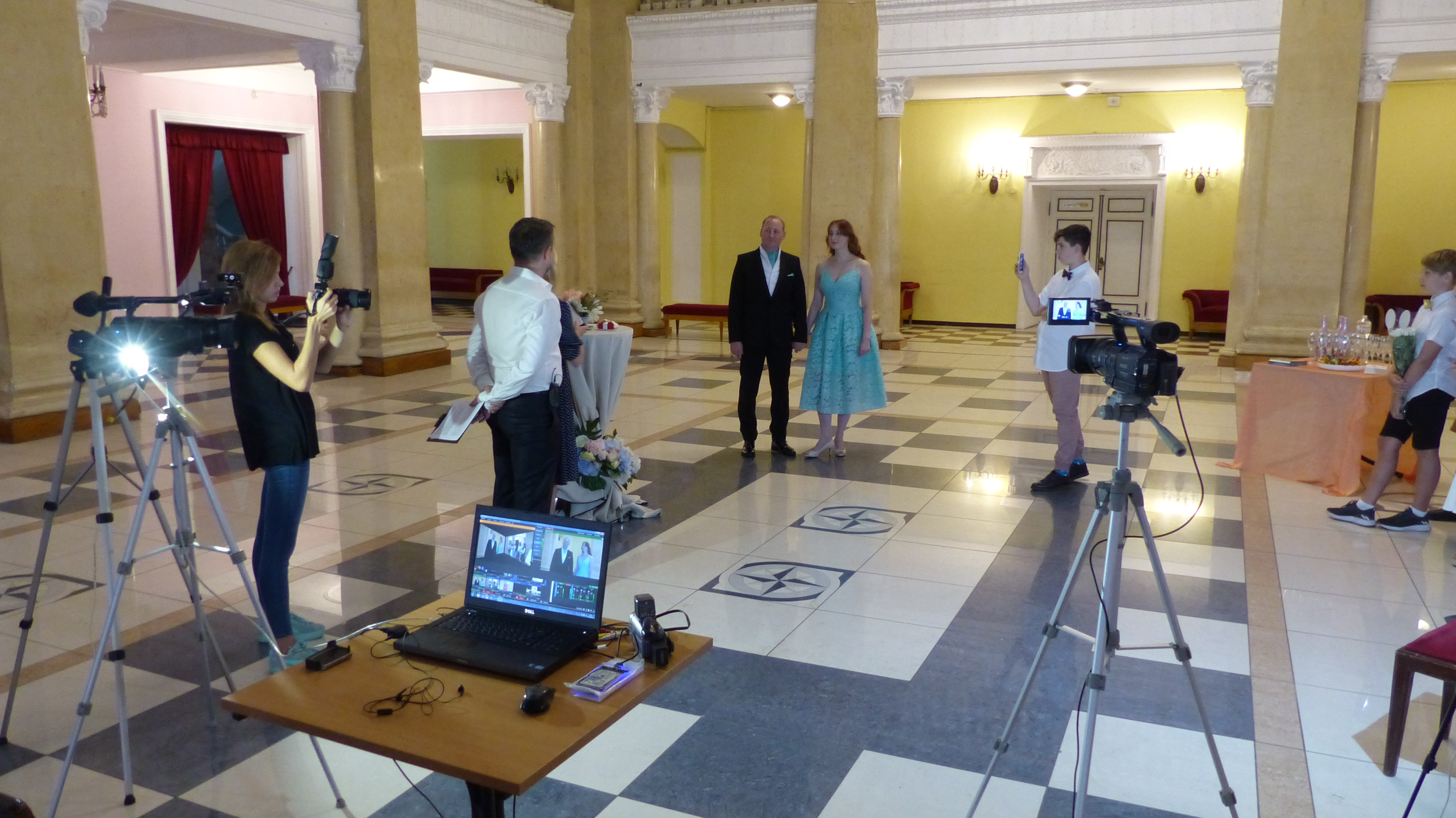 Онлайн трансляция свадьбы зал церемони Октябрьский дворец Киев